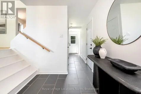 26 Dickson Road Collingwood ON L9Y 2X3