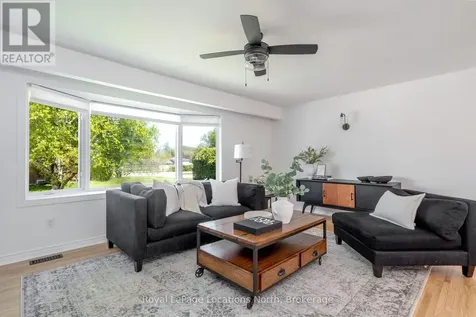 26 Dickson Road Collingwood ON L9Y 2X3
