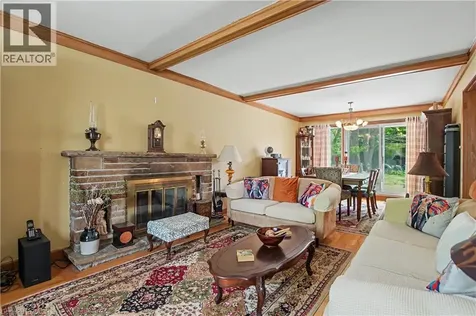 39 Henry Street Cambridge ON N1R 3W3
