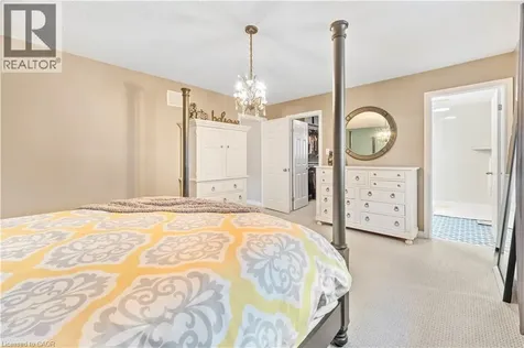 21 Davinci Boulevard Hamilton ON L9B 0C5