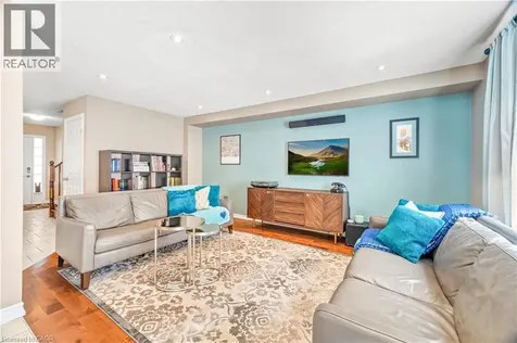 21 Davinci Boulevard Hamilton ON L9B 0C5