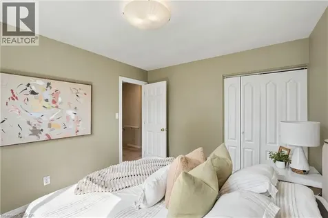 45 Tanglewood Terrace Brantford ON N3R 3R8
