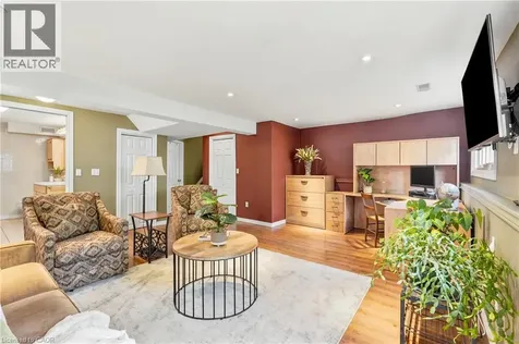 45 Tanglewood Terrace Brantford ON N3R 3R8