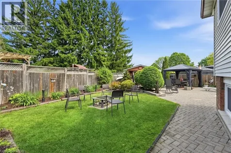 45 Tanglewood Terrace Brantford ON N3R 3R8