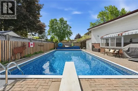 45 Tanglewood Terrace Brantford ON N3R 3R8