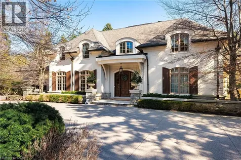 2096 Lakeshore Road East Oakville ON L6J 1M3