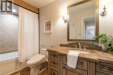 2096 Lakeshore Road East Oakville ON L6J 1M3