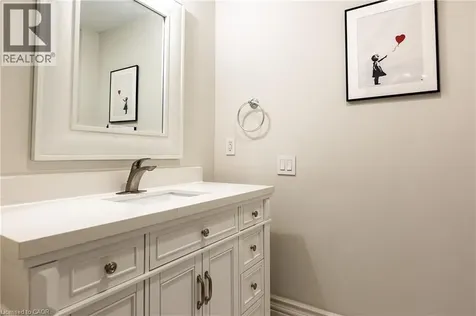2096 Lakeshore Road East Oakville ON L6J 1M3