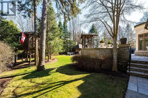 2096 Lakeshore Road East Oakville ON L6J 1M3
