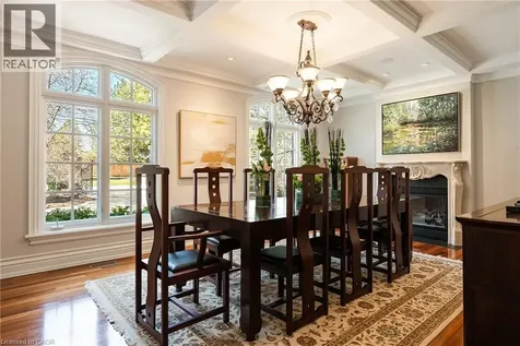 2096 Lakeshore Road East Oakville ON L6J 1M3