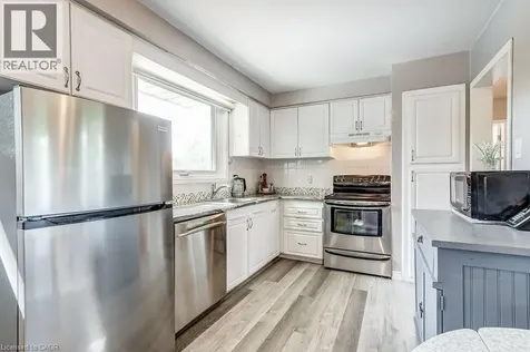 633 Sheraton Road Burlington ON L7L 4B3