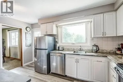 633 Sheraton Road Burlington ON L7L 4B3