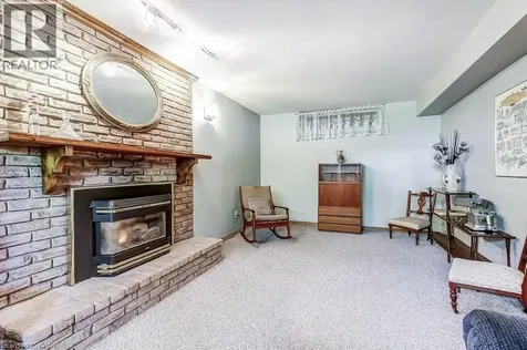 633 Sheraton Road Burlington ON L7L 4B3