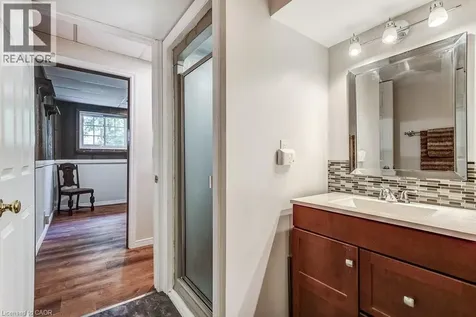 633 Sheraton Road Burlington ON L7L 4B3