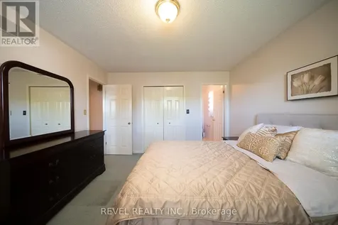 23 Trillium Way Brantford ON N3R 7T7