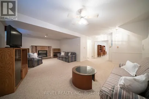 23 Trillium Way Brantford ON N3R 7T7