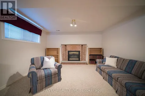 23 Trillium Way Brantford ON N3R 7T7