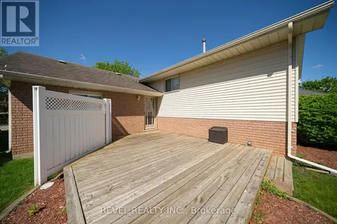 23 Trillium Way Brantford ON N3R 7T7
