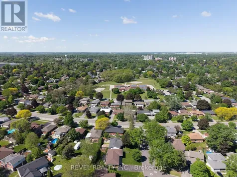 23 Trillium Way Brantford ON N3R 7T7