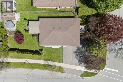 618 Fern Road Waterloo ON N2V 1G6
