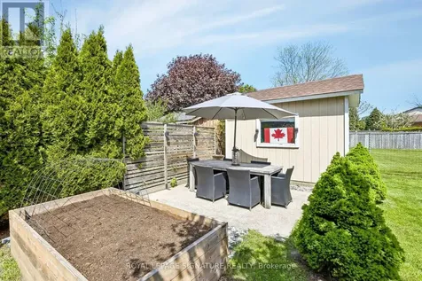 618 Fern Road Waterloo ON N2V 1G6