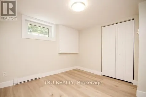 2430 Iris Street Ottawa ON K2C 1C6