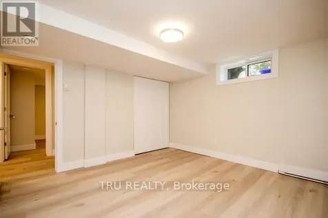 2430 Iris Street Ottawa ON K2C 1C6