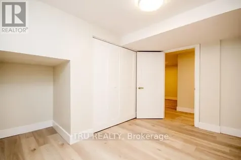 2430 Iris Street Ottawa ON K2C 1C6