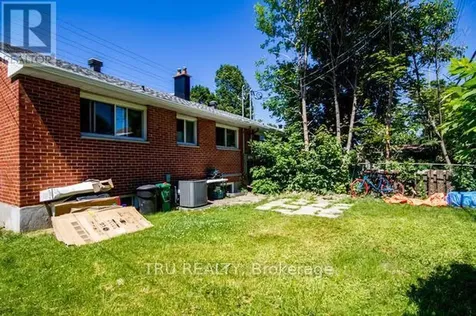 2430 Iris Street Ottawa ON K2C 1C6