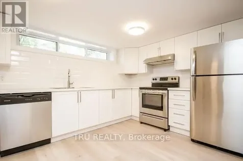 2430 Iris Street Ottawa ON K2C 1C6