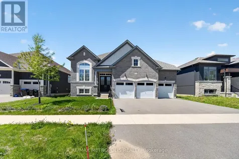 298 Ramblewood Drive Wasaga Beach ON L9Z 2B2