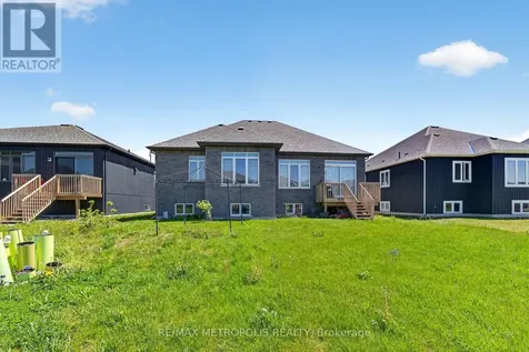 298 Ramblewood Drive Wasaga Beach ON L9Z 2B2