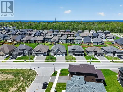 298 Ramblewood Drive Wasaga Beach ON L9Z 2B2