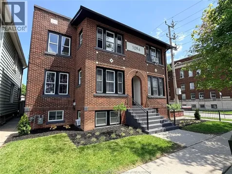 1094 Lincoln Road Windsor ON N8Y 2H4