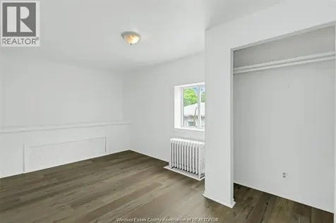 1094 Lincoln Road Windsor ON N8Y 2H4