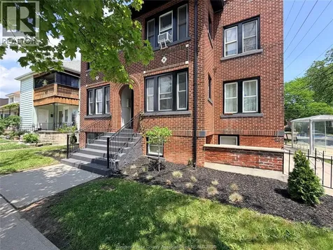 1094 Lincoln Road Windsor ON N8Y 2H4
