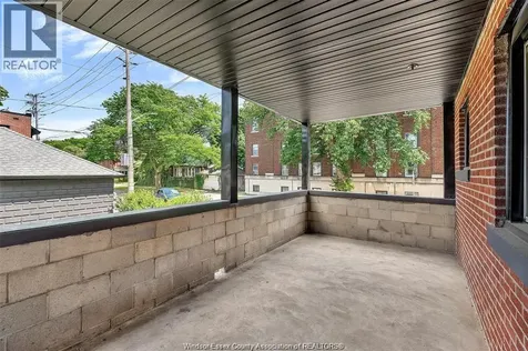 1094 Lincoln Road Windsor ON N8Y 2H4