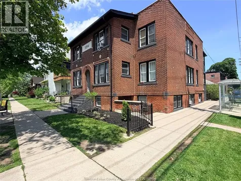 1094 Lincoln Road Windsor ON N8Y 2H4