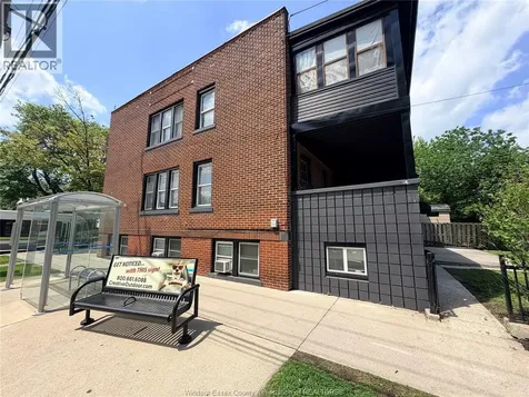 1094 Lincoln Road Windsor ON N8Y 2H4