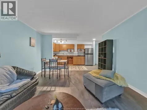 6211 Thornberry Crescent Windsor ON N8T 3A5