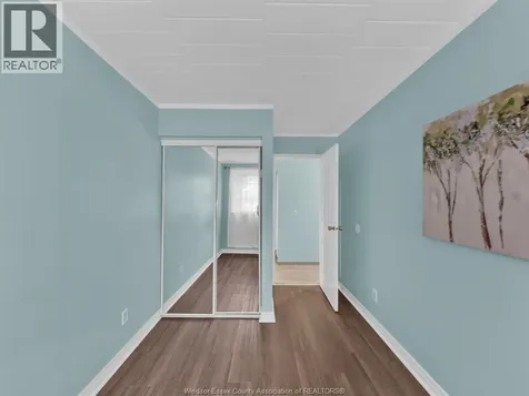 6211 Thornberry Crescent Windsor ON N8T 3A5