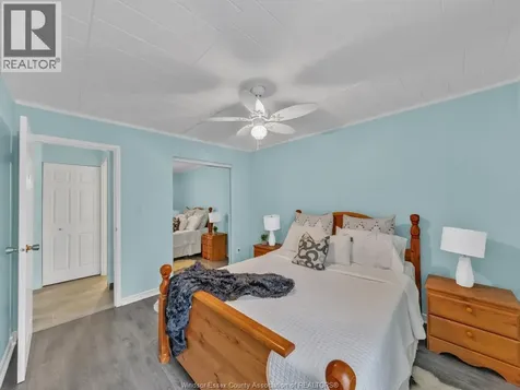 6211 Thornberry Crescent Windsor ON N8T 3A5
