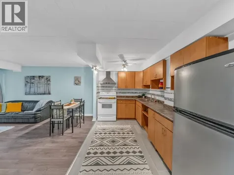 6211 Thornberry Crescent Windsor ON N8T 3A5