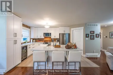 25 Lakeland Avenue Trent Lakes ON K0L 1J0