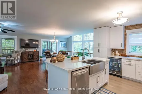 25 Lakeland Avenue Trent Lakes ON K0L 1J0