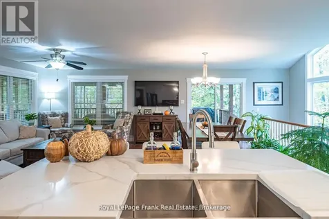 25 Lakeland Avenue Trent Lakes ON K0L 1J0