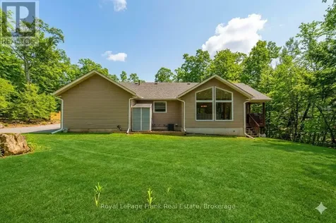 25 Lakeland Avenue Trent Lakes ON K0L 1J0