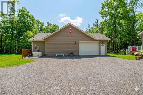 25 Lakeland Avenue Trent Lakes ON K0L 1J0