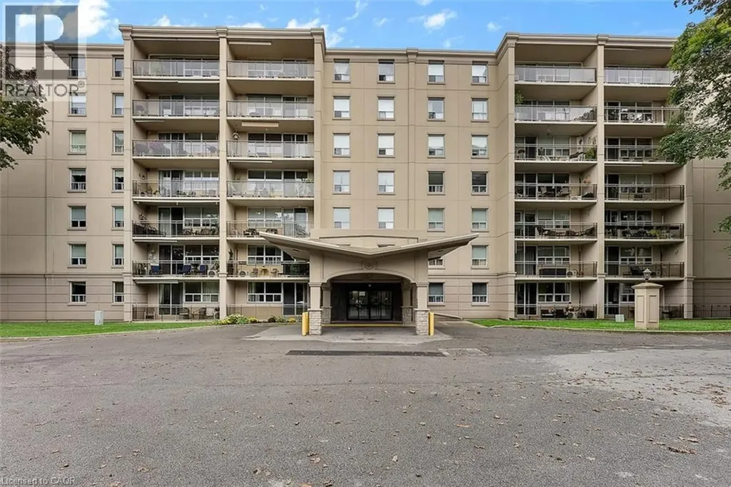 6390 Huggins Street Niagara Falls ON L2J 1H1