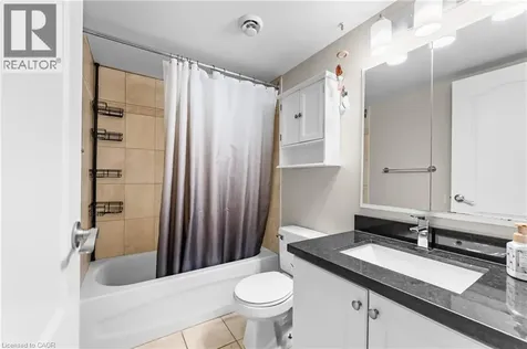 6390 Huggins Street Niagara Falls ON L2J 1H1